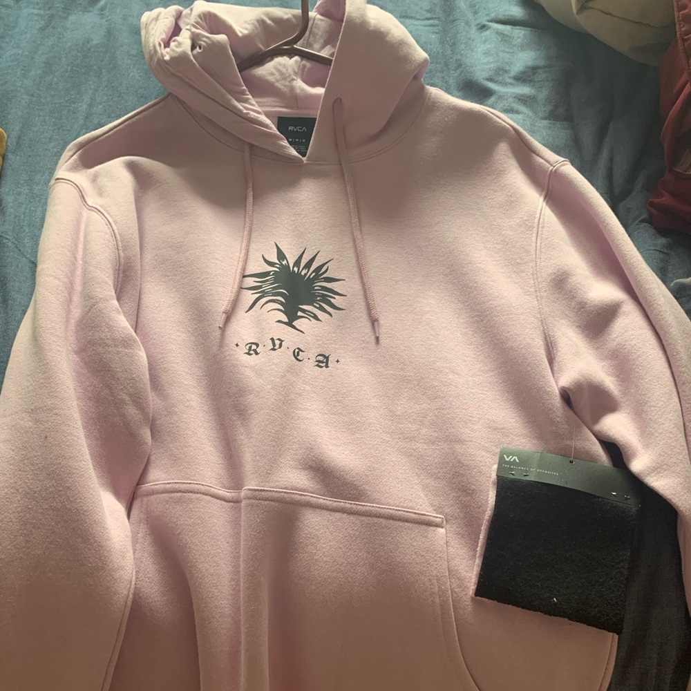Medium Men’s Rvca hoodie